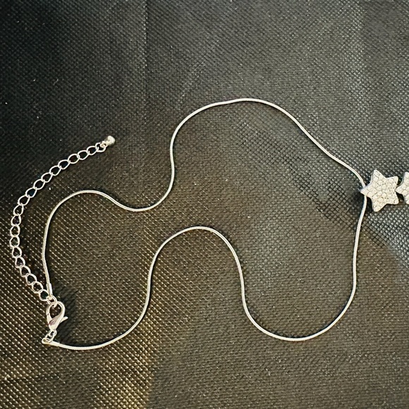 Sparkly Superstar Silver Toned Necklace W/ 3 Pav’e Clear Stone Graduated Stars - Picture 7 of 8